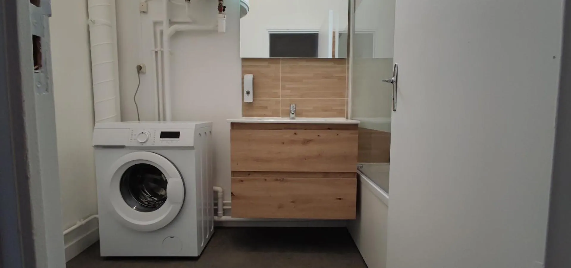 Appartement Cosy en plein cœur de Seclin 0*,  France